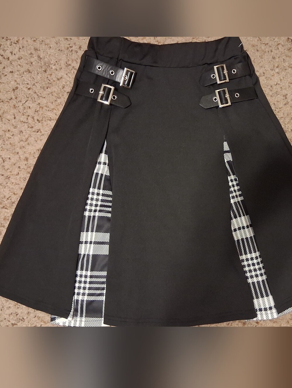 Nwot Hot Topic Black White Plaid Skirt with Buckle Detail Size Medium